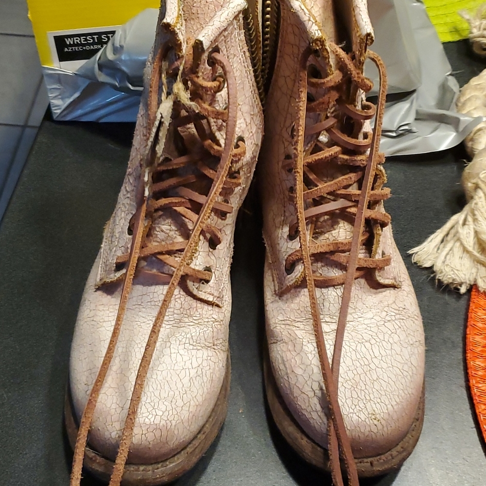 FREEBIRD BY STEVEN PINK MANCHESTER BOOTS